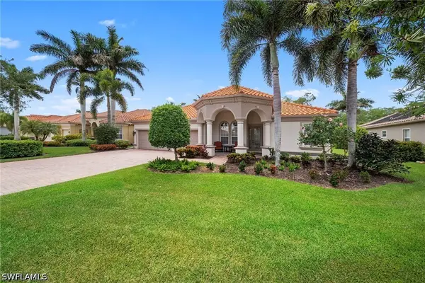 10053 Lions Bay Court, Naples, FL 34120