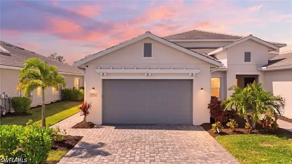 9194 Cayman Drive, Naples, FL 34114