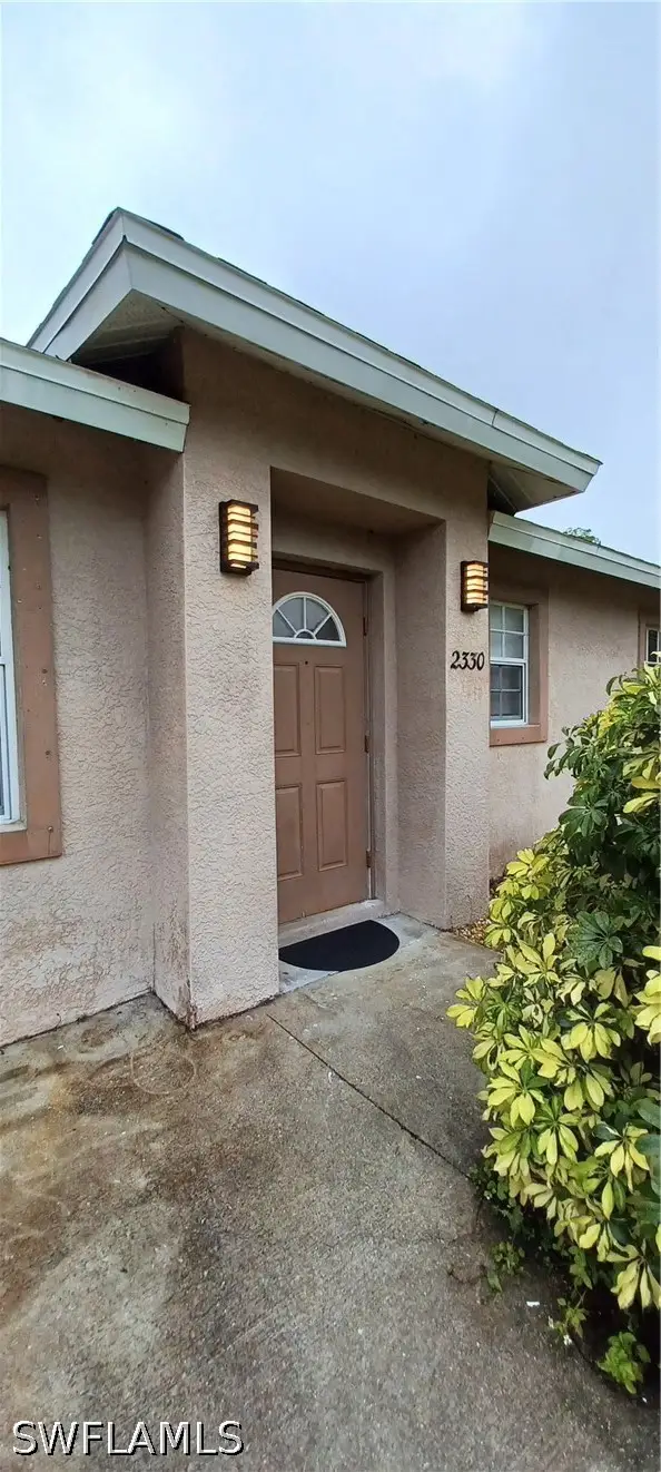 2330 Della Drive, Naples, FL 34117