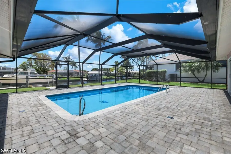 4005 SE 1st Avenue, Cape Coral, FL 33904 - #2