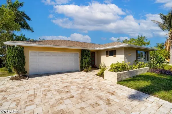 4818 Tahiti Lane, Naples, FL 34112