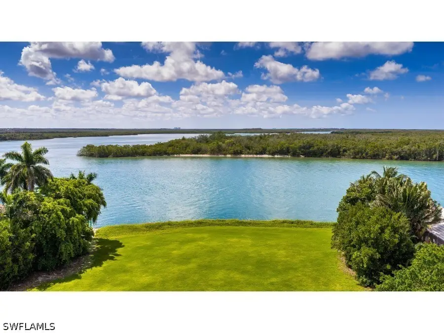 940 Admiralty Parade E, Naples, FL 34102 - #2