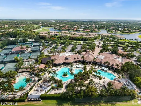 8000 Cordoba Place, Naples, FL 34113