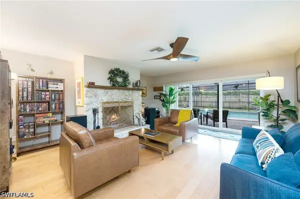216 Willoughby Drive, Naples, FL 34110