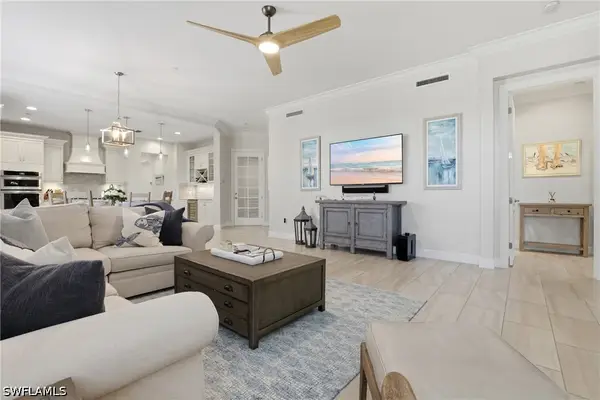 16378 Viansa Way #202, Naples, FL 34110