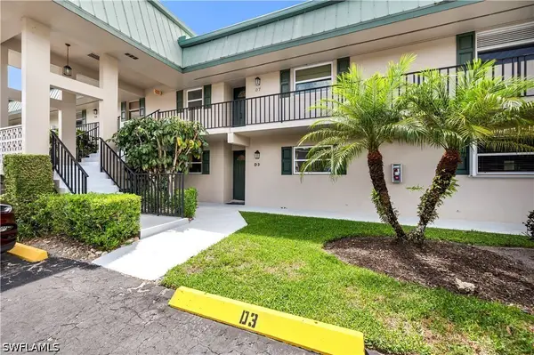 600 Valley Stream Drive #D3, Naples, FL 34113