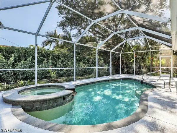 2554 Outrigger Lane, Naples, FL 34104