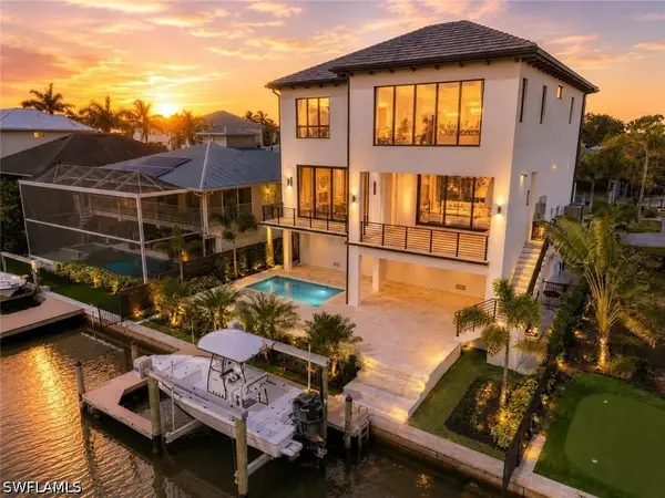 1286 Belaire Court, Naples, FL 34110