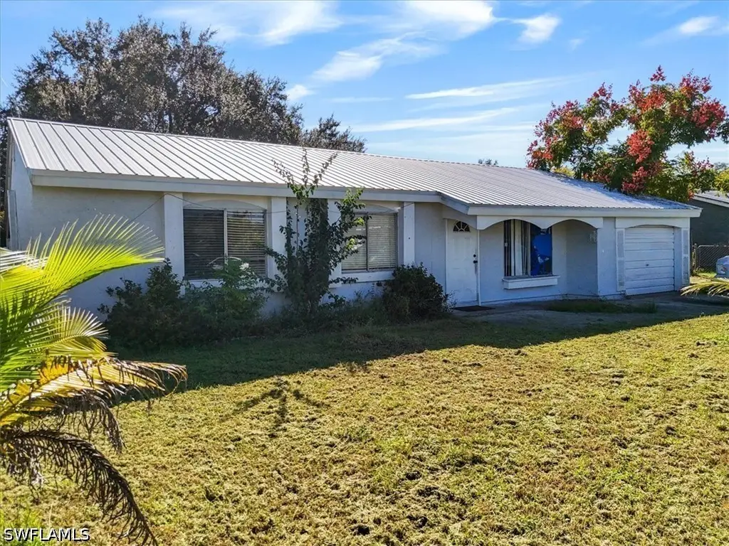4077 S Edgewater Circle, Labelle, FL 33935 - #1