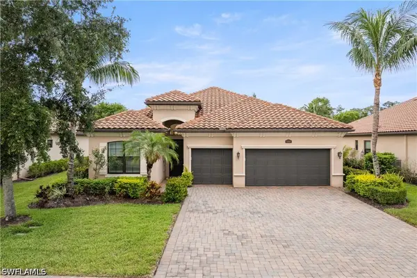 9364 Vercelli Court, Naples, FL 34113
