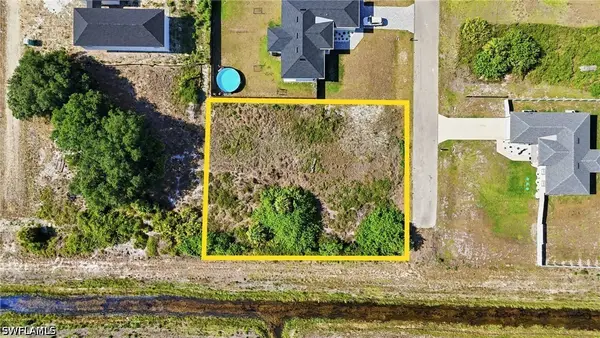 4701 Hanna Avenue S, Lehigh Acres, FL 33976