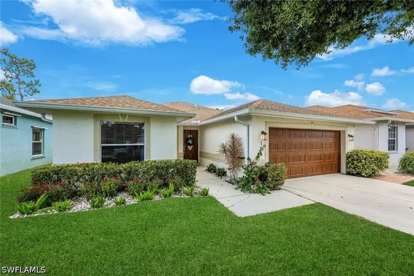 156 Stanhope Circle, Naples, FL 34104