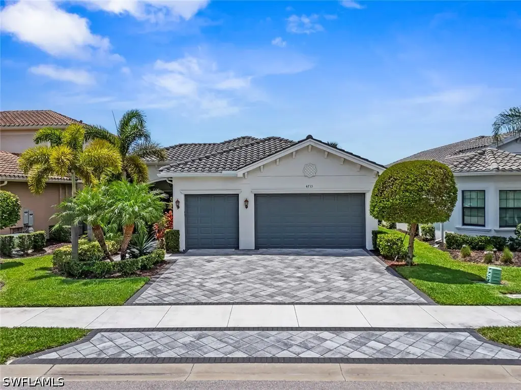 4715 Kensington Circle, Naples, FL 34119 - #1