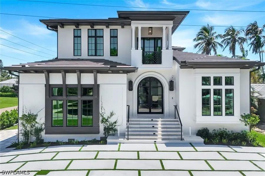 1690 Chesapeake Avenue, Naples, FL 34102 - #2