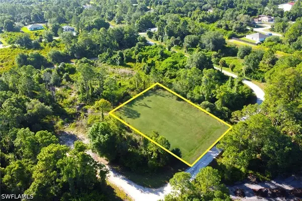 129 Auburn Avenue S, Lehigh Acres, FL 33974