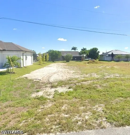 813 NW 38th Place, Cape Coral, FL 33993
