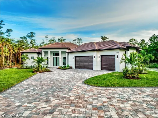 4248 13th Avenue Sw, Naples, FL 34116