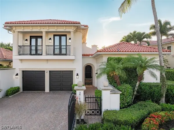 2749 Medallist Lane, Naples, FL 34109
