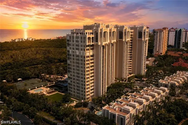 7117 Pelican Bay Boulevard #16, Naples, FL 34108