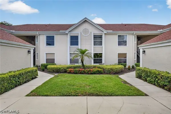 9836 Luna Circle #F-204, Naples, FL 34109