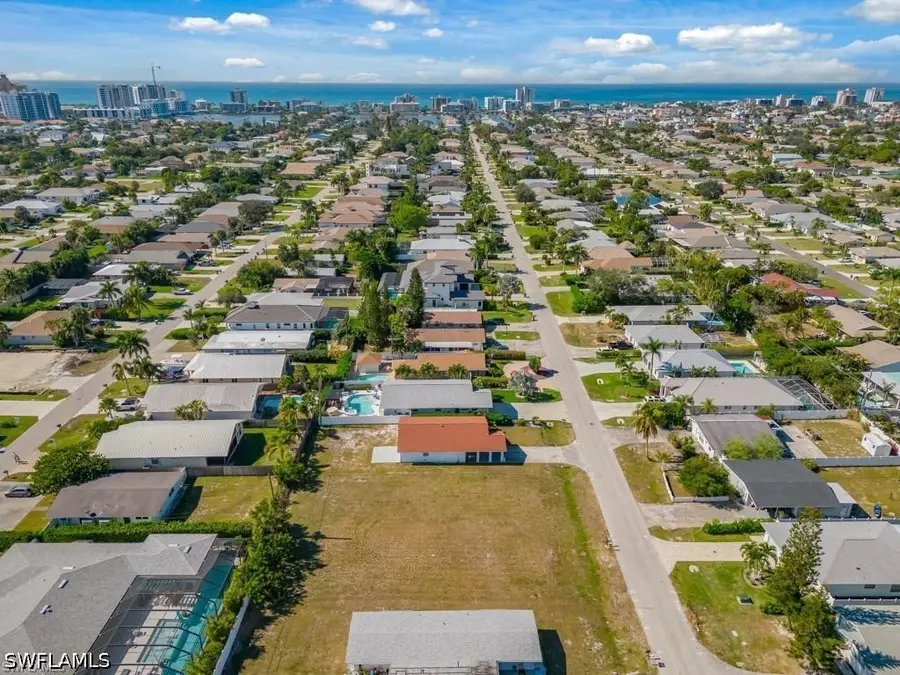 686 97th Avenue N, Naples, FL 34108 - #3