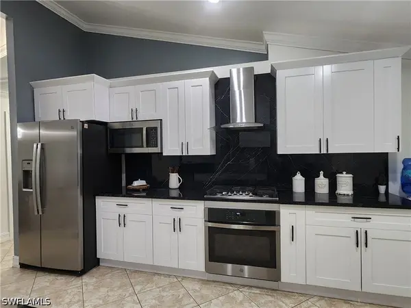 111 2nd Street Se, Naples, FL 34117