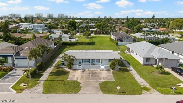 545 102nd Avenue N, Naples, FL 34108