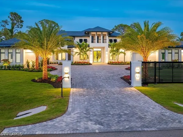 500 Ridge Drive, Naples, FL 34108
