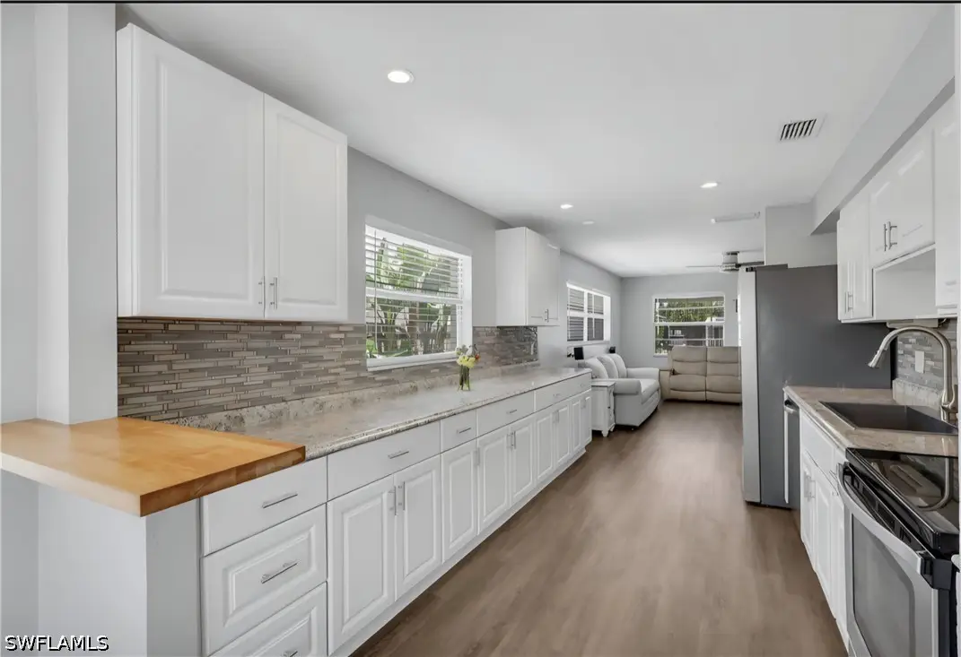 862 95th Avenue N, Naples, FL 34108 - #1