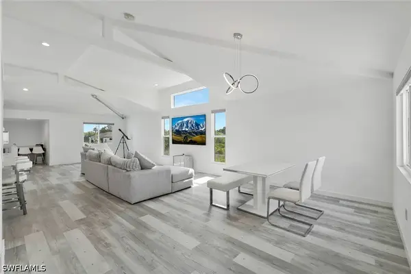 4044 62nd Avenue Ne, Naples, FL 34120