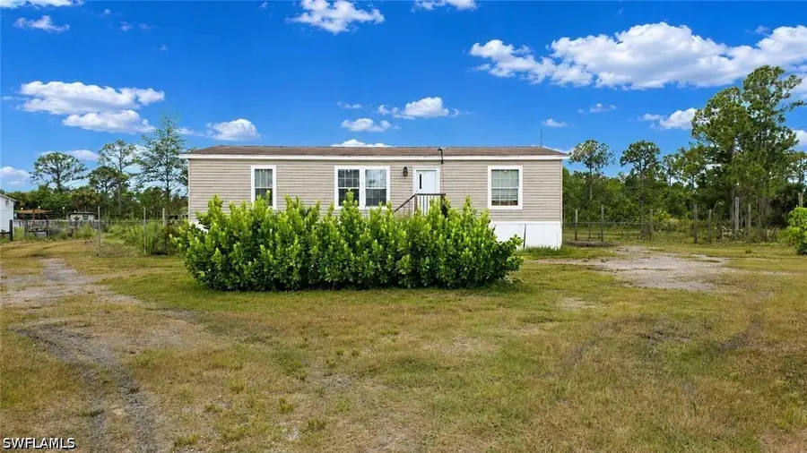 612 Hunting Club Avenue, Montura, FL 33440 - #2