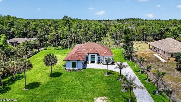 563 15th Street Nw, Naples, FL 34120