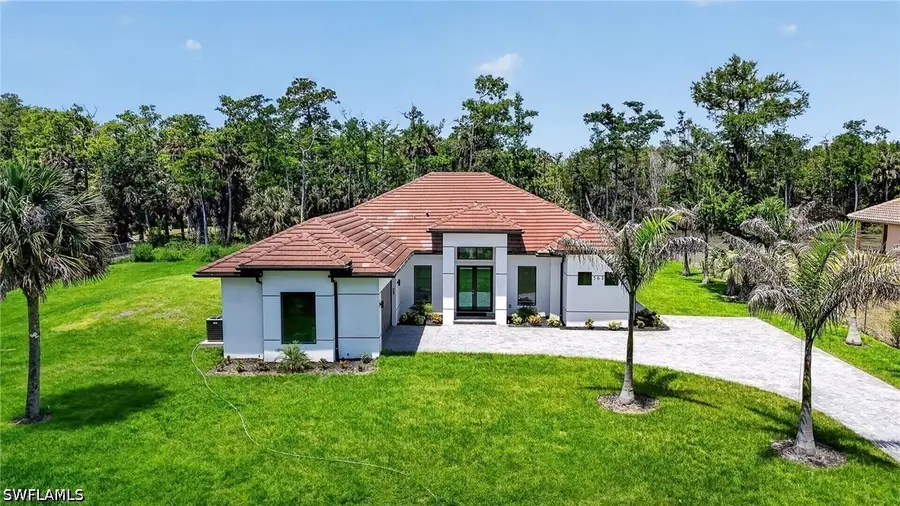 563 15th Street Nw, Naples, FL 34120 - #2