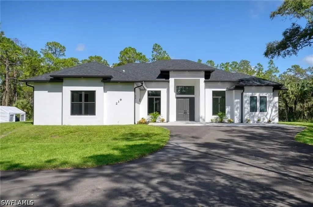 219 33rd Avenue Nw, Naples, FL 34120 - #1