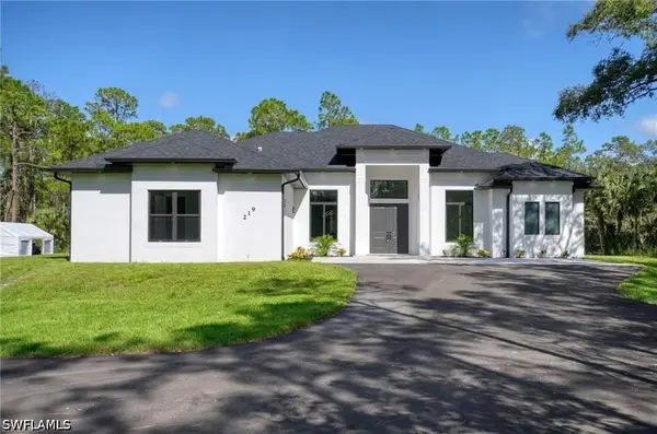 219 33rd Avenue Nw, Naples, FL 34120