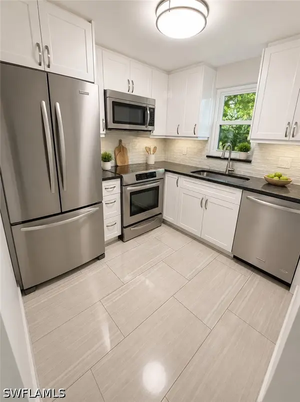 1440 Green Valley Circle #601, Naples, FL 34104
