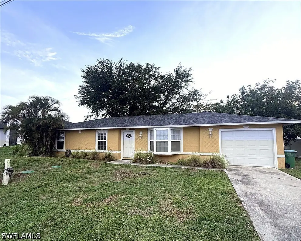 1006 NE 2nd Avenue, Cape Coral, FL 33909 - #1