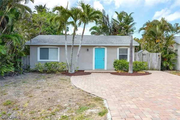 856 104th Avenue N, Naples, FL 34108