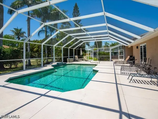 25401 Carney Circle, Bonita Springs, FL 34135