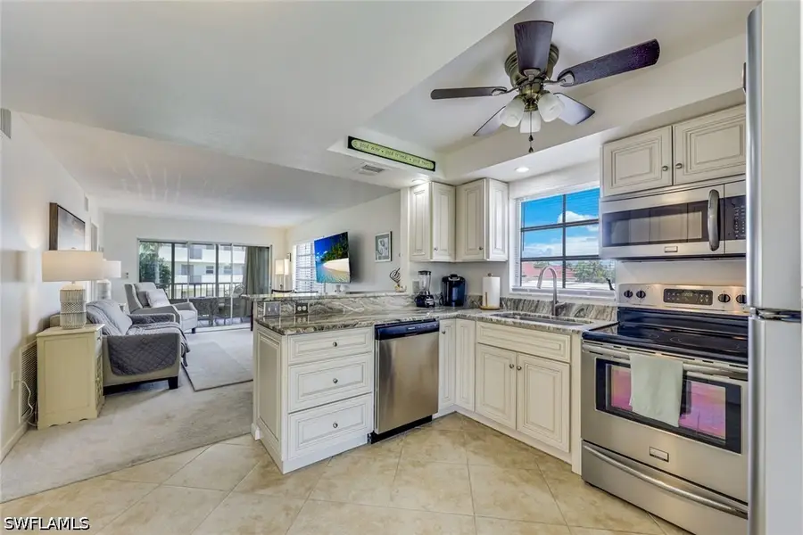5 High Point Circle W #204, Naples, FL 34103 - #2