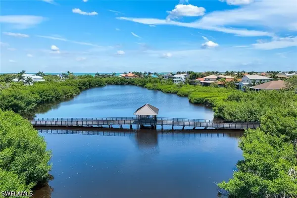 834 Hideaway Circle W, Marco Island, FL 34145