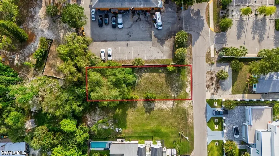 2960 Coco Avenue, Naples, FL 34112 - #2