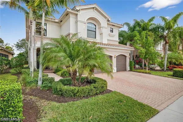 13852 Luna Drive, Naples, FL 34109