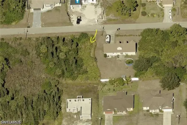 2715 24th Street W, Lehigh Acres, FL 33971