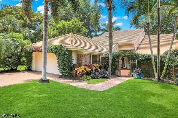 6619 Trident Way, Naples, FL 34108