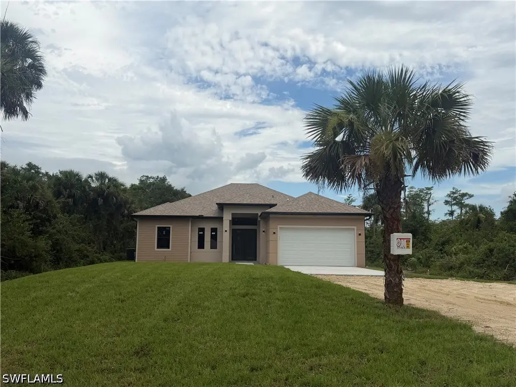 208 45th Avenue Ne, Naples, FL 34120 - #1