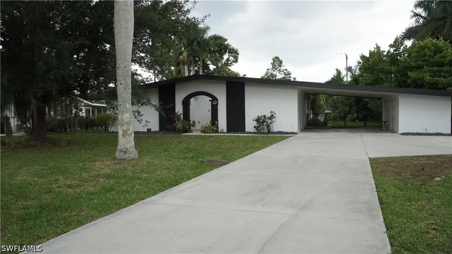 544 Bayside Drive, Fort Myers, FL 33919 - #2
