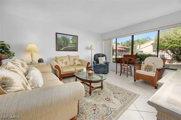 114 Cypress Way E #D3, Naples, FL 34110