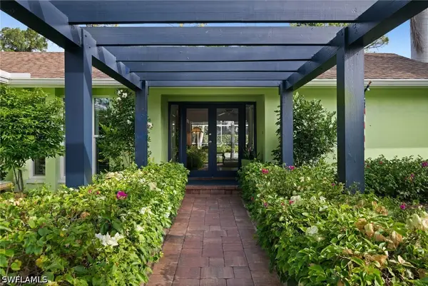 1903 Imperial Golf Co Boulevard, Naples, FL 34110