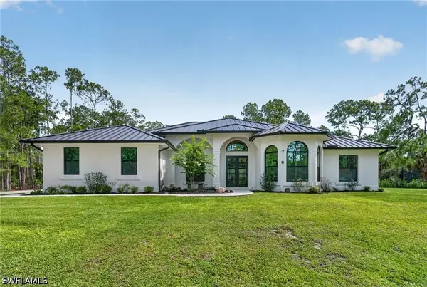 3521 1st Avenue Nw, Naples, FL 34120